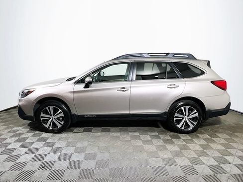 Used 2019 Subaru Outback 2.5i Limited w/ Popular Package #2 AWD/4WD image 4