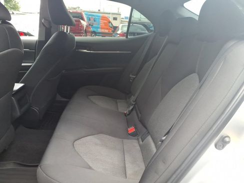 Used 2019 Toyota Camry LE w/ Convenience Package FWD image 14
