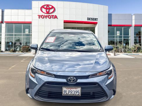 Used 2024 Toyota Corolla LE FWD image 2