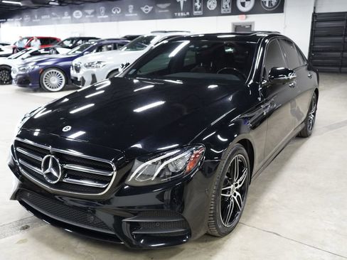 Used 2020 Mercedes-Benz E 450 4MATIC Sedan image 1