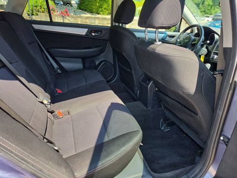 Used 2015 Subaru Outback 2.5i Premium AWD/4WD image 16