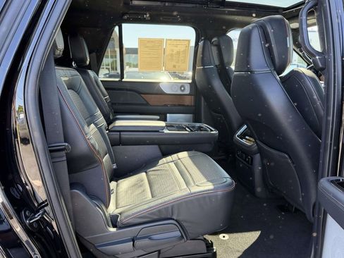 Used 2023 Lincoln Navigator L Black Label AWD/4WD image 13