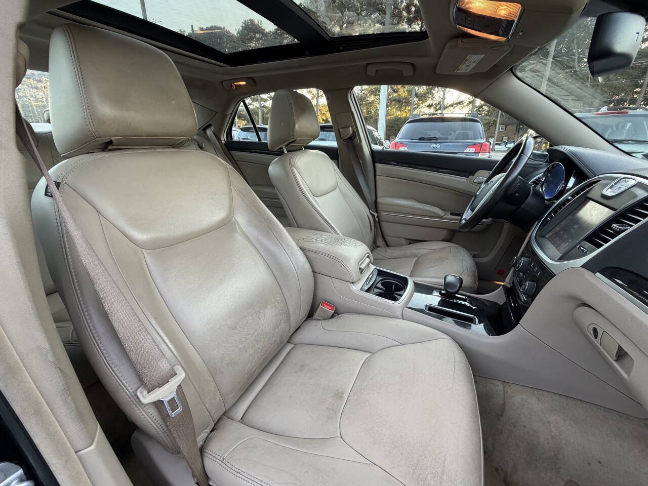 Used 2013 Chrysler 300 AWD image 10