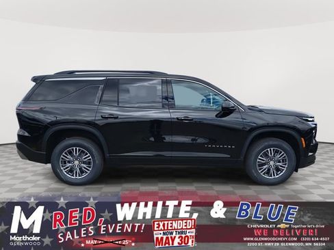 New 2026 Chevrolet Traverse LT w/ Driver Confidence Package AWD/4WD image 1