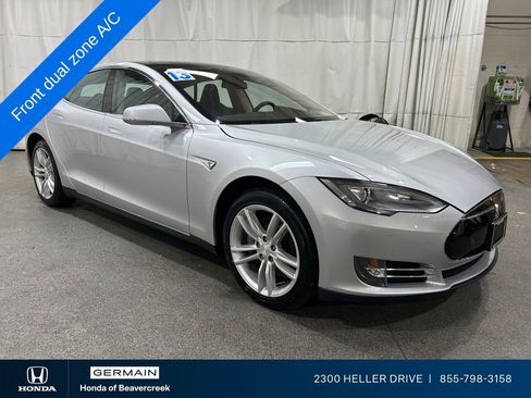 Used 2013 Tesla Model S RWD image 2