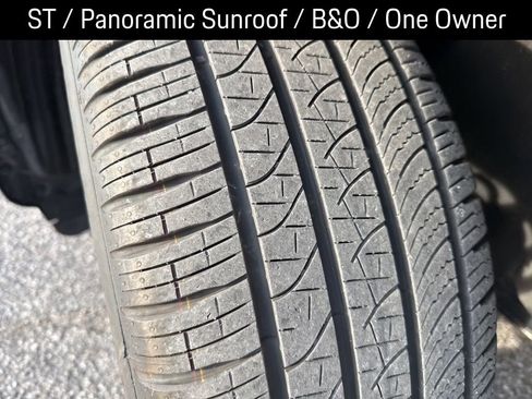 Used 2025 Ford Explorer ST w/ Sun And Sound Package image 5