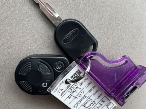 Used 2011 Ford Taurus SEL w/ 201A Rapid Spec Order Code image 32