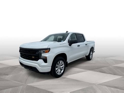 Used 2024 Chevrolet Silverado 1500 Custom RWD image 4