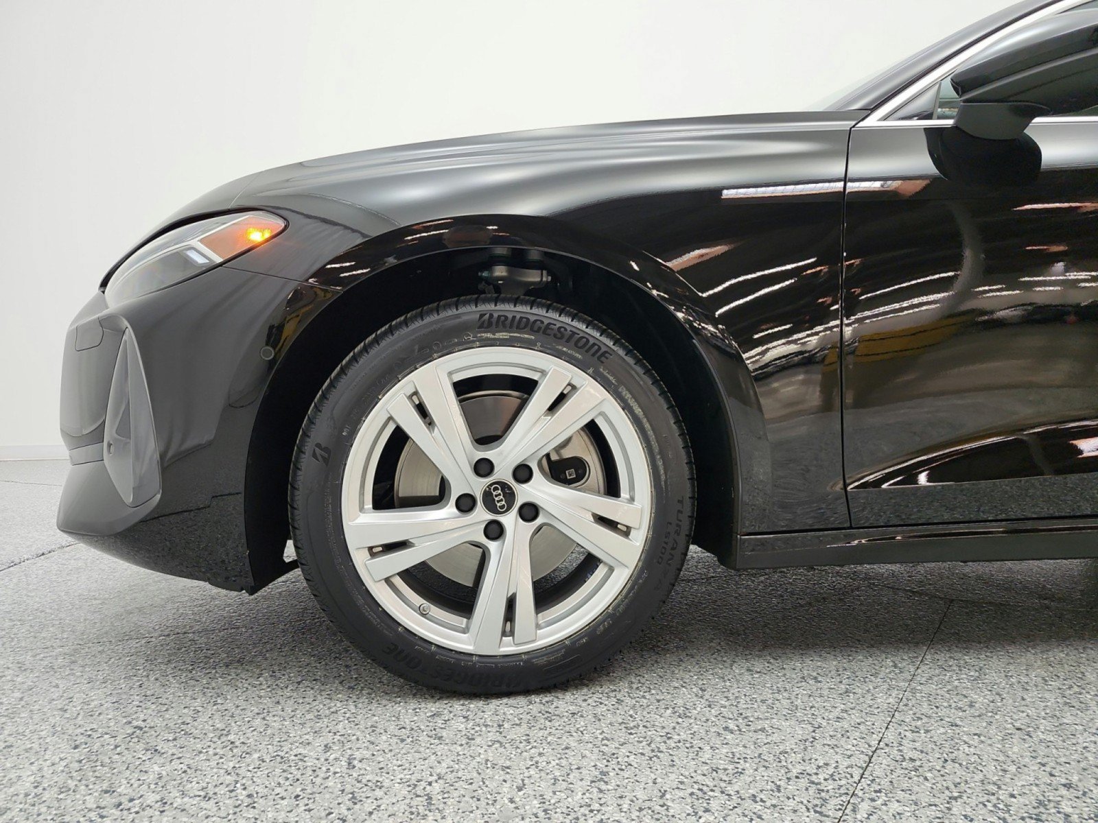 Used 2025 Audi A5 Premium Plus w/ Premium Plus AWD/4WD image 30