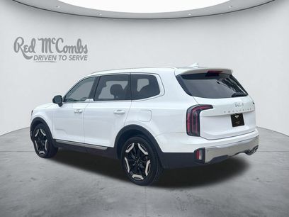 Used 2023 Kia Telluride EX w/ EX Captain's Chair Package