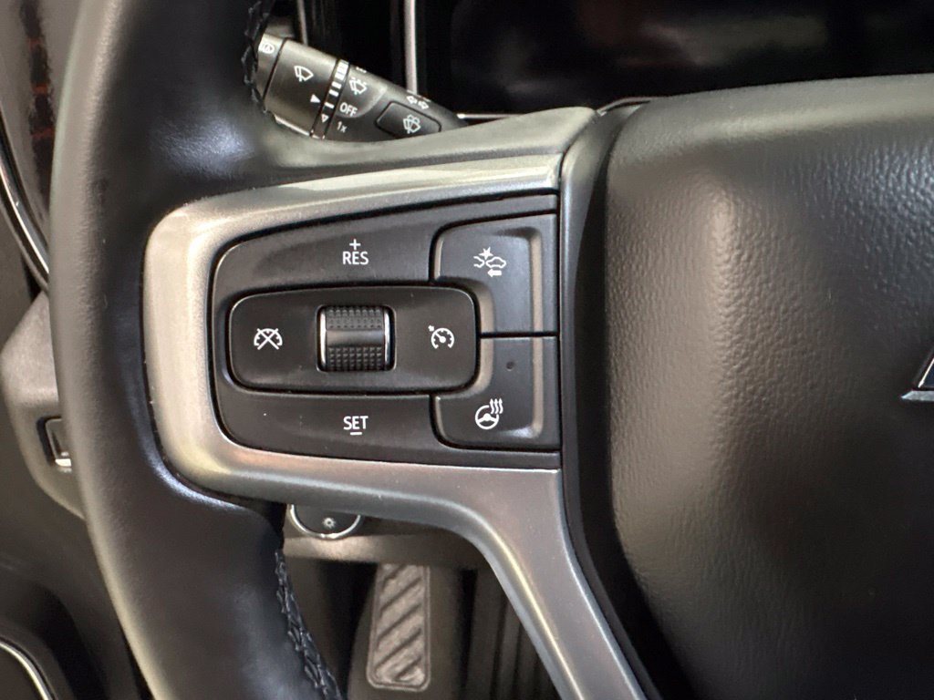 Used 2024 Chevrolet Silverado 1500 LT AWD/4WD image 28