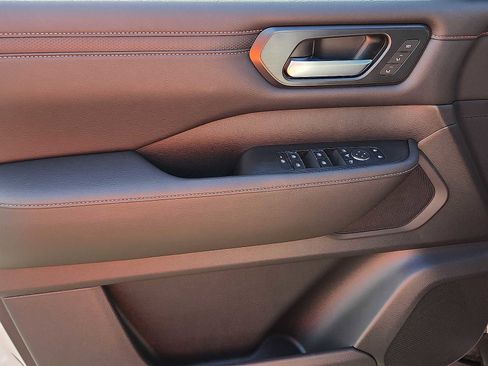 New 2025 Nissan Armada PRO-4X w/ Pro-4X Premium Package image 10