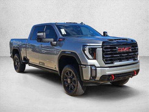 Used 2024 GMC Sierra 2500 AT4 w/ AT4 Premium Plus Package AWD/4WD image 3