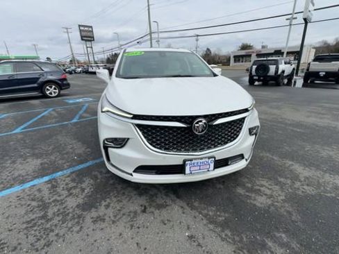 Certified 2024 Buick Enclave Avenir w/ Avenir Technology Package image 3