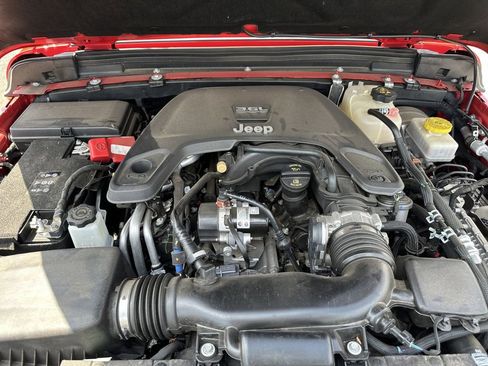 Used 2021 Jeep Wrangler Unlimited Sport S image 12