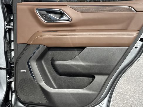 Used 2023 Chevrolet Tahoe High Country image 17