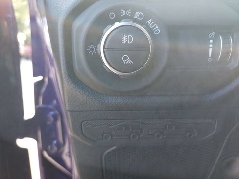 Used 2026 Jeep Gladiator Sport AWD/4WD image 27