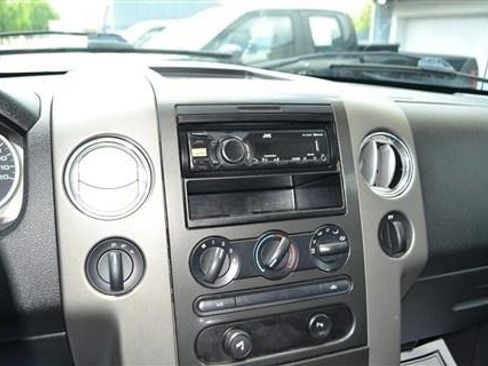 Used 2004 Ford F150 XLT AWD/4WD image 13