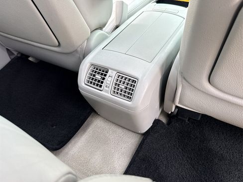 Used 2006 Lexus RX 400h AWD image 32
