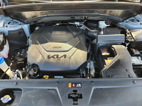 Used 2025 Kia Telluride S image 32