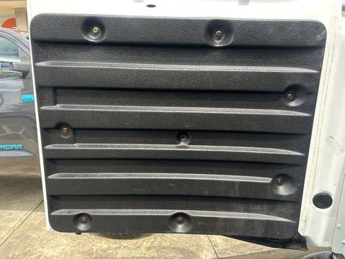 Used 2020 Chevrolet Express 2500 w/ Driver Convenience Package image 17