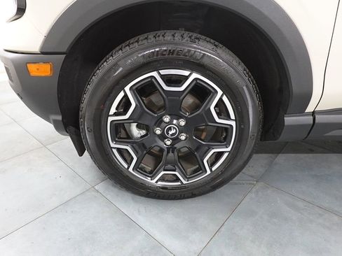 Certified 2025 Ford Bronco Sport Outer Banks w/ Outer Banks Tech Package+ image 30