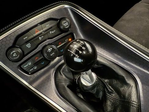 Used 2016 Dodge Challenger R/T Scat Pack w/ Leather Interior Group image 23