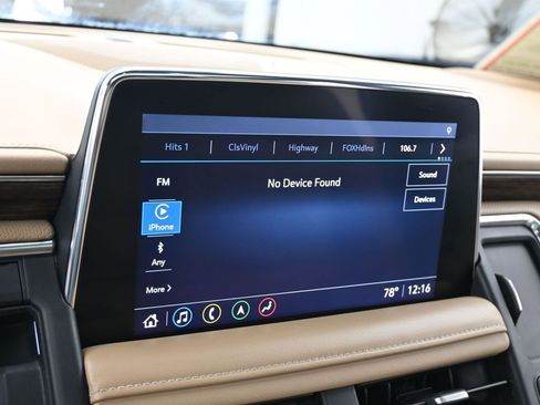 Used 2021 Chevrolet Tahoe Premier w/ Premium Package image 19