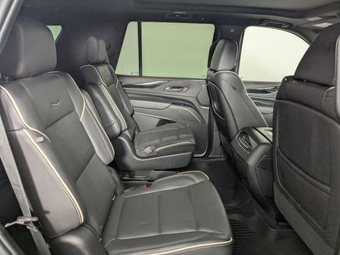 Used 2021 Cadillac Escalade Sport image 25