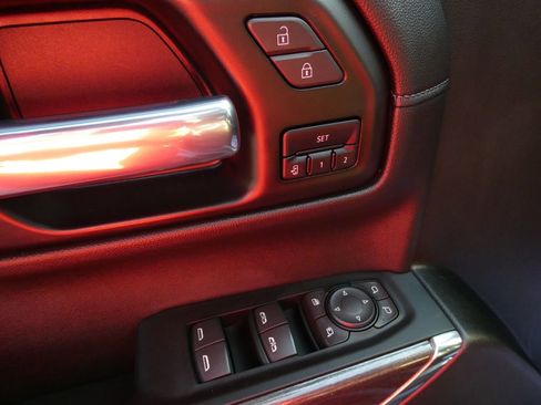 Certified 2022 Chevrolet Silverado 1500 LTZ w/ LTZ Convenience Package II image 27