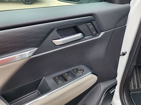 New 2026 GMC Acadia Elevation FWD image 14