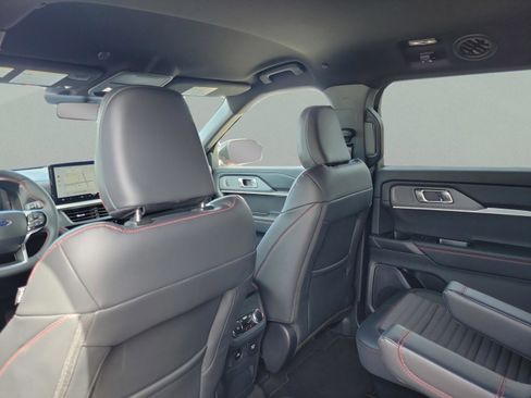 New 2026 Ford Explorer ST-Line w/ ST-Line Street Pack image 22
