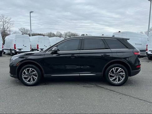 Used 2023 Lincoln Corsair AWD w/ Equipment Group 101A image 2