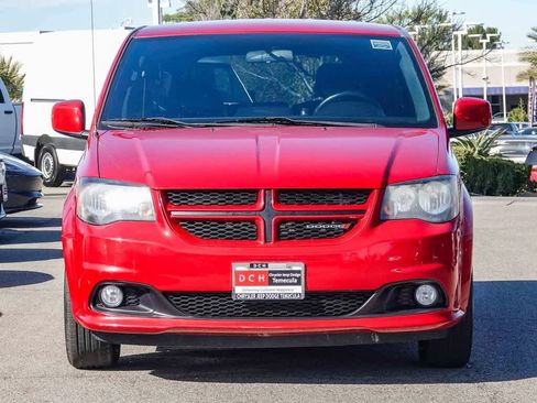 Used 2014 Dodge Grand Caravan R/T image 2