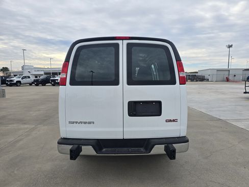 Used 2024 GMC Savana 2500 Work Van Full-size Cargo Van w/ Driver Convenience Package image 4