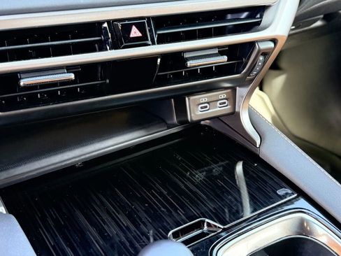 Certified 2025 Lexus RX 350 FWD w/ Technology Package image 23