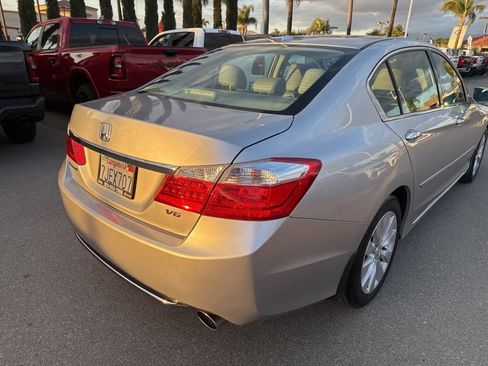 Used 2015 Honda Accord EX-L image 12