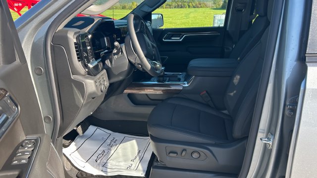 New 2026 Chevrolet Silverado 1500 RST w/ Z71 Off-Road Package AWD/4WD image 15