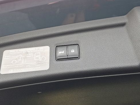 Certified 2023 INFINITI QX50 Luxe image 29