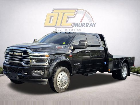 Used 2025 RAM 4500 4x4 Crew Cab DRW w/ Laramie Trim Package image 2