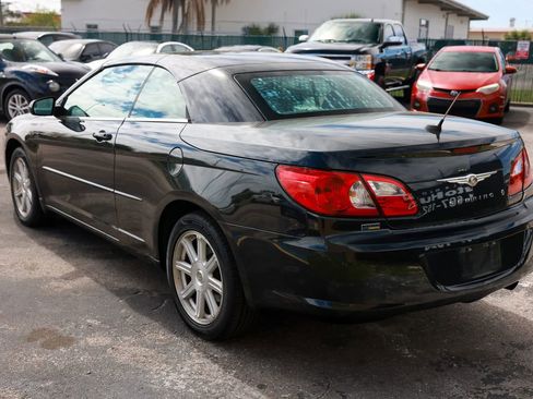 Used 2008 Chrysler Sebring Touring w/ Special Touring Group image 4