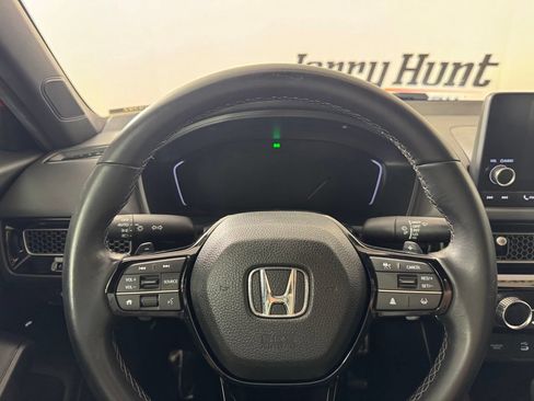 Used 2025 Honda Civic Sport image 14