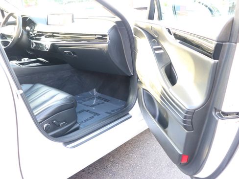 Used 2023 Genesis G80 2.5T image 15