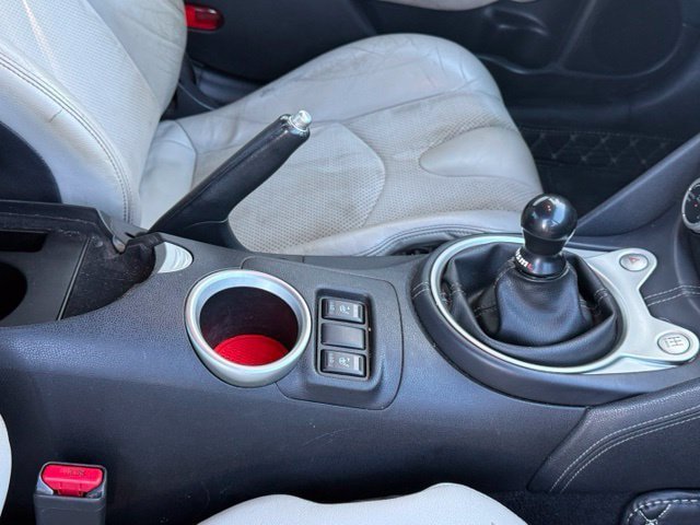 Used 2009 Nissan 370Z Touring w/ Sport Pkg RWD image 12