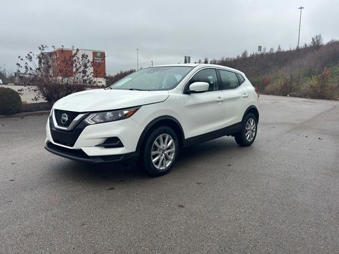 Used 2021 Nissan Rogue Sport S image 8