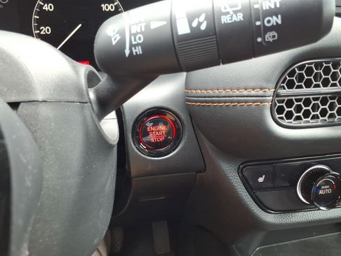 Used 2025 Honda HR-V Sport image 24