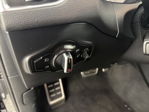 Used 2015 Audi SQ5 Premium Plus w/ Technology Package image 16