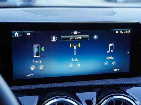 Used 2025 Mercedes-Benz CLA 250 CLA 250 image 25