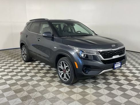 Used 2021 Kia Seltos S AWD/4WD image 25
