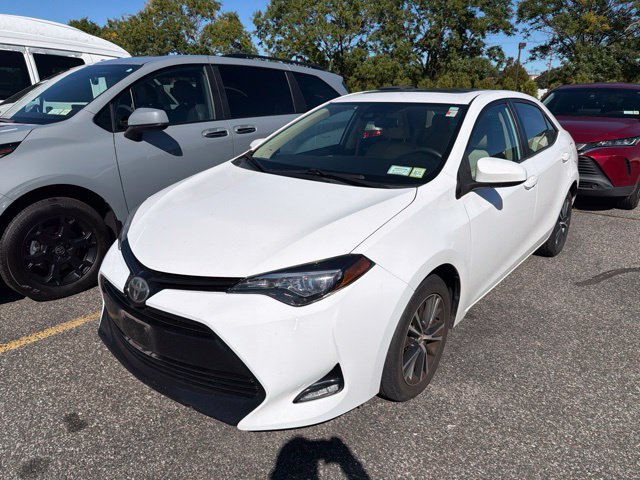 Used 2017 Toyota Corolla LE w/ LE Premium Package w/Moonroof FWD image 2